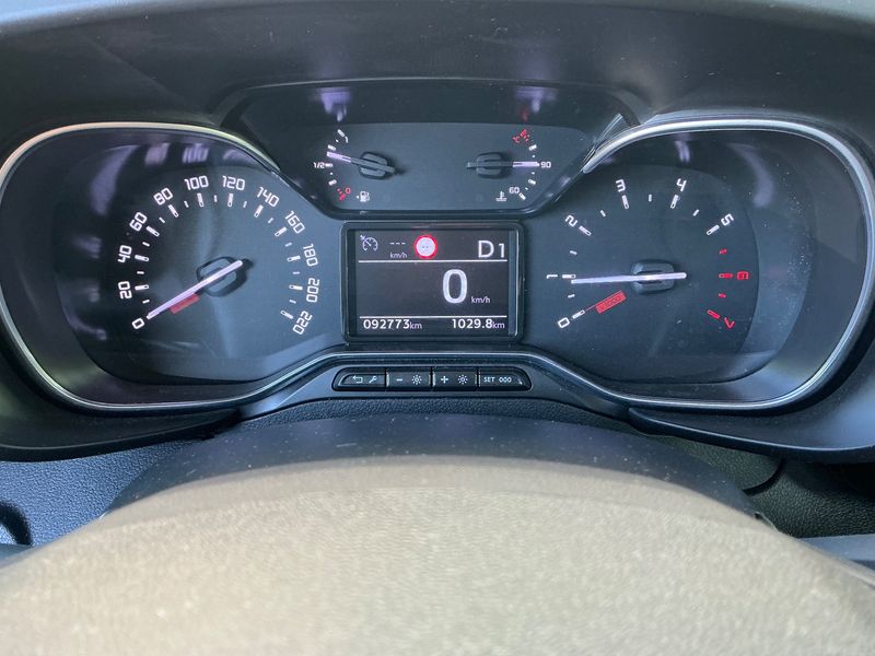 Toyota ProAce City Verso 1.2 Turbo L1 Design — zdjęcie 13