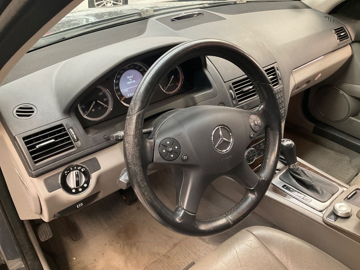 Mercedes-Benz C-Klasse 2007 — photo 43