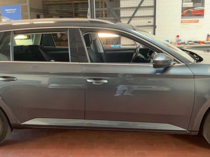 Skoda Superb 2.0 TDI Style 2017 – снимка 10