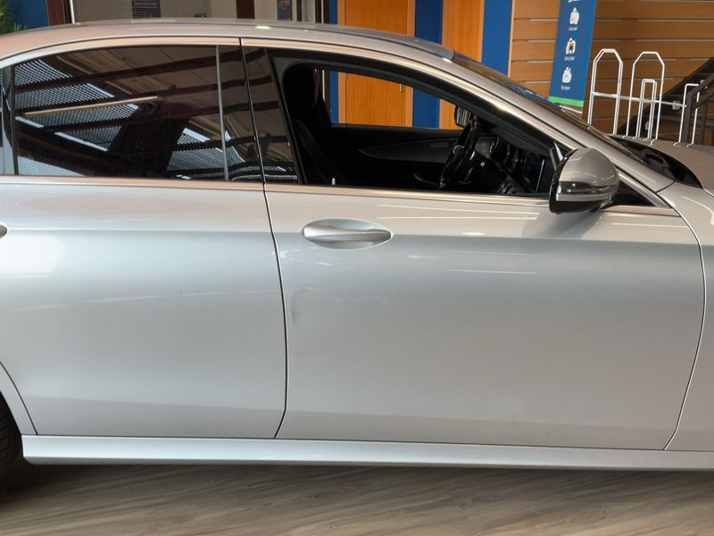 Mercedes-Benz E-Klasse E 220 d AMG Line 2018 – снимка 10