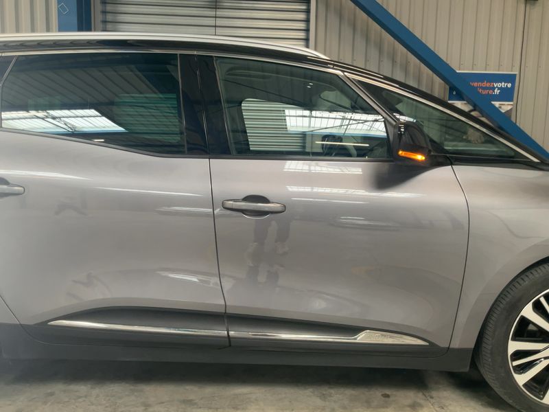 Renault Grand Scenic 1.6 dCi Energy Initiale Paris — zdjęcie 7