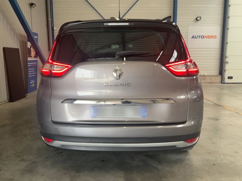 Renault Grand Scenic 1.6 dCi Energy Initiale Paris — zdjęcie 5