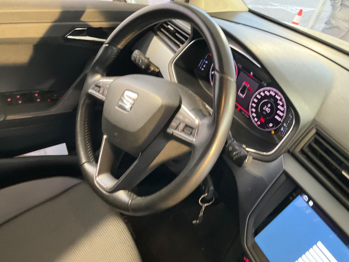 Seat Arona 2019 — photo 30