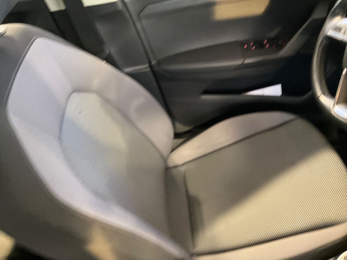Seat Arona 2019 — photo 29