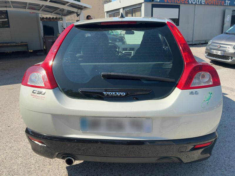 Volvo C30 1.6 D Momentum — zdjęcie 5