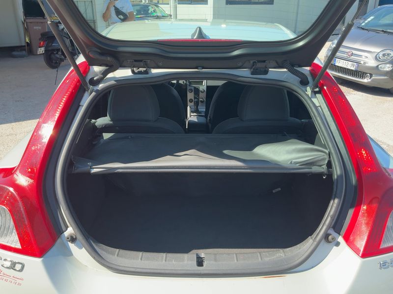 Volvo C30 1.6 D Momentum — zdjęcie 10