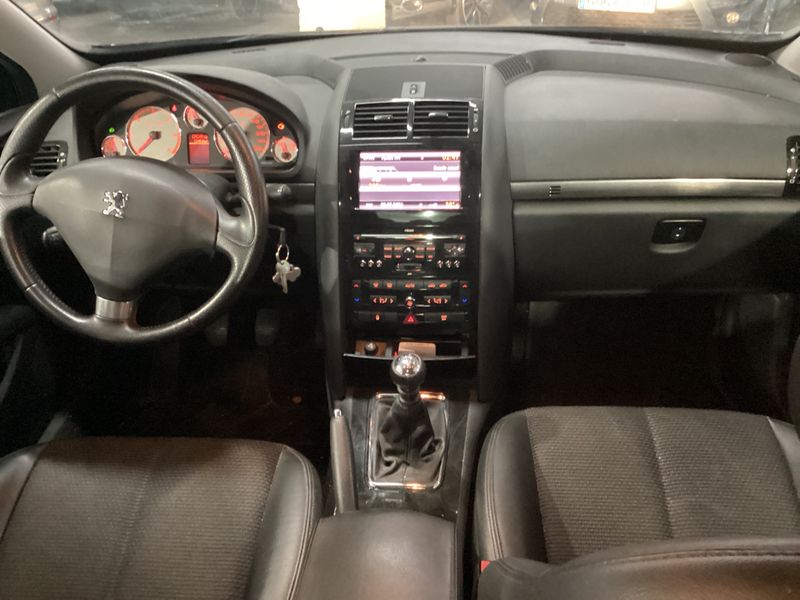 Peugeot 407 2.0 HDi Sport — zdjęcie 12