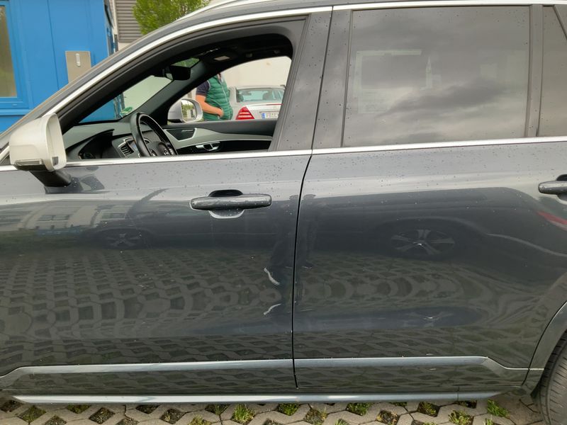 Volvo XC90 2.0 D5 R-Design AWD — zdjęcie 4