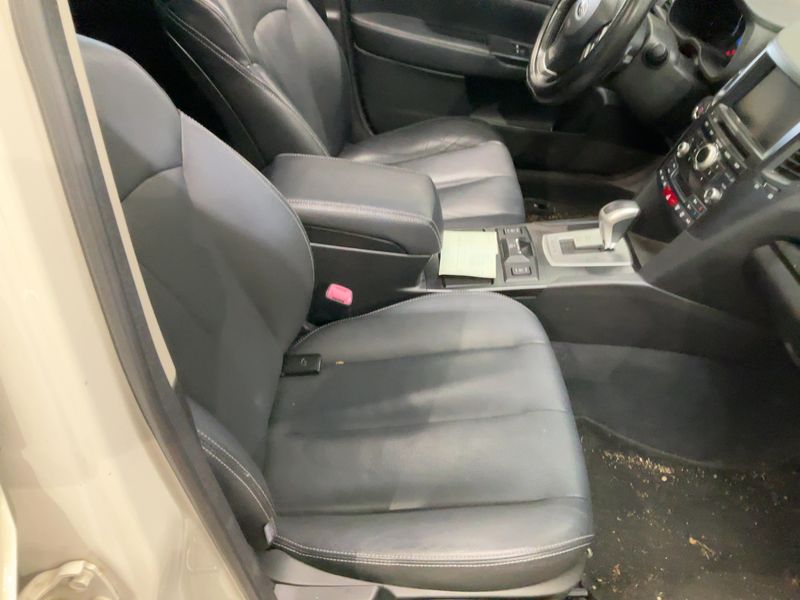 Subaru Legacy 2.5 Sport — zdjęcie 11