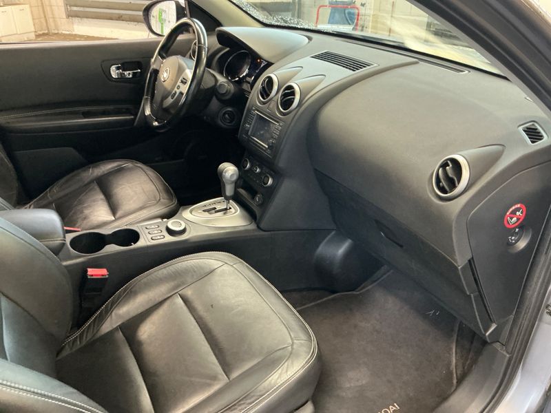 Nissan Qashqai 2.0 dCi Tekna 4x4 — zdjęcie 3