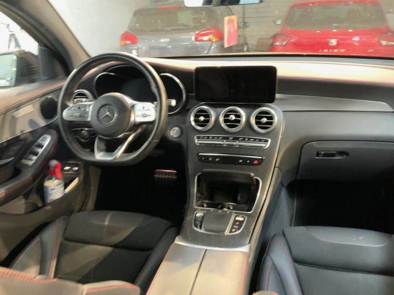 Mercedes-Benz GLC-Klasse GLC 300e 4Matic AMG Line — zdjęcie 12