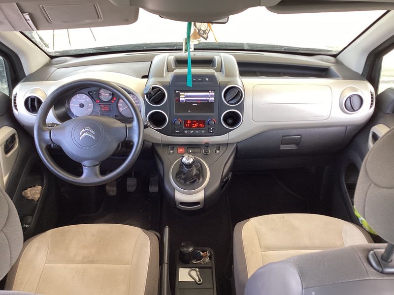 Citroen Berlingo 1.6 Blue-HDi Feel — zdjęcie 12