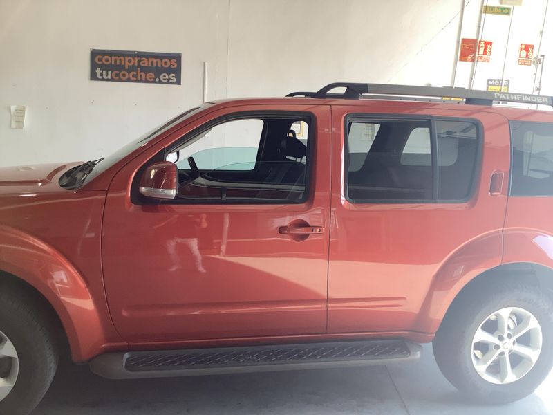 Nissan Pathfinder 2.5 dCi LE — zdjęcie 4