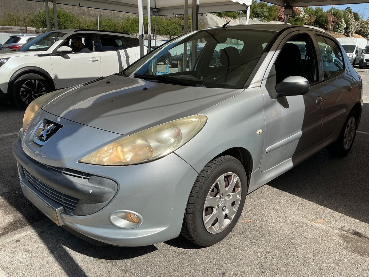 Peugeot 206+ 2011