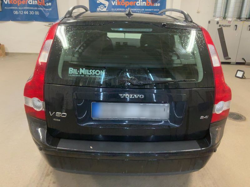 Volvo V50 2.4 Kinetic — zdjęcie 5