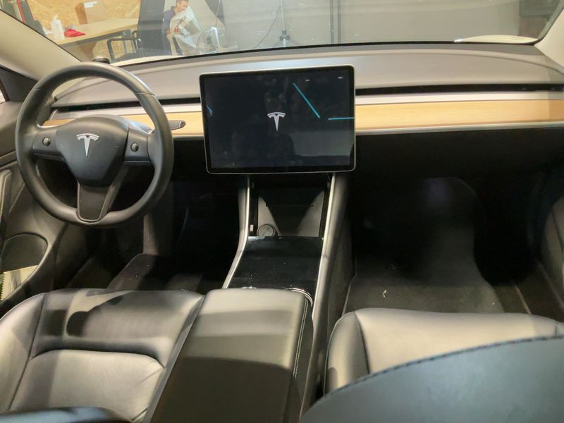 Tesla Model 3 Long Range Dual AWD AWD — zdjęcie 12