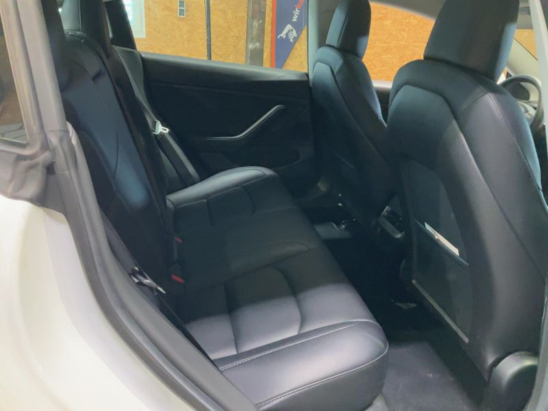 Tesla Model 3 Long Range Dual AWD AWD — zdjęcie 14