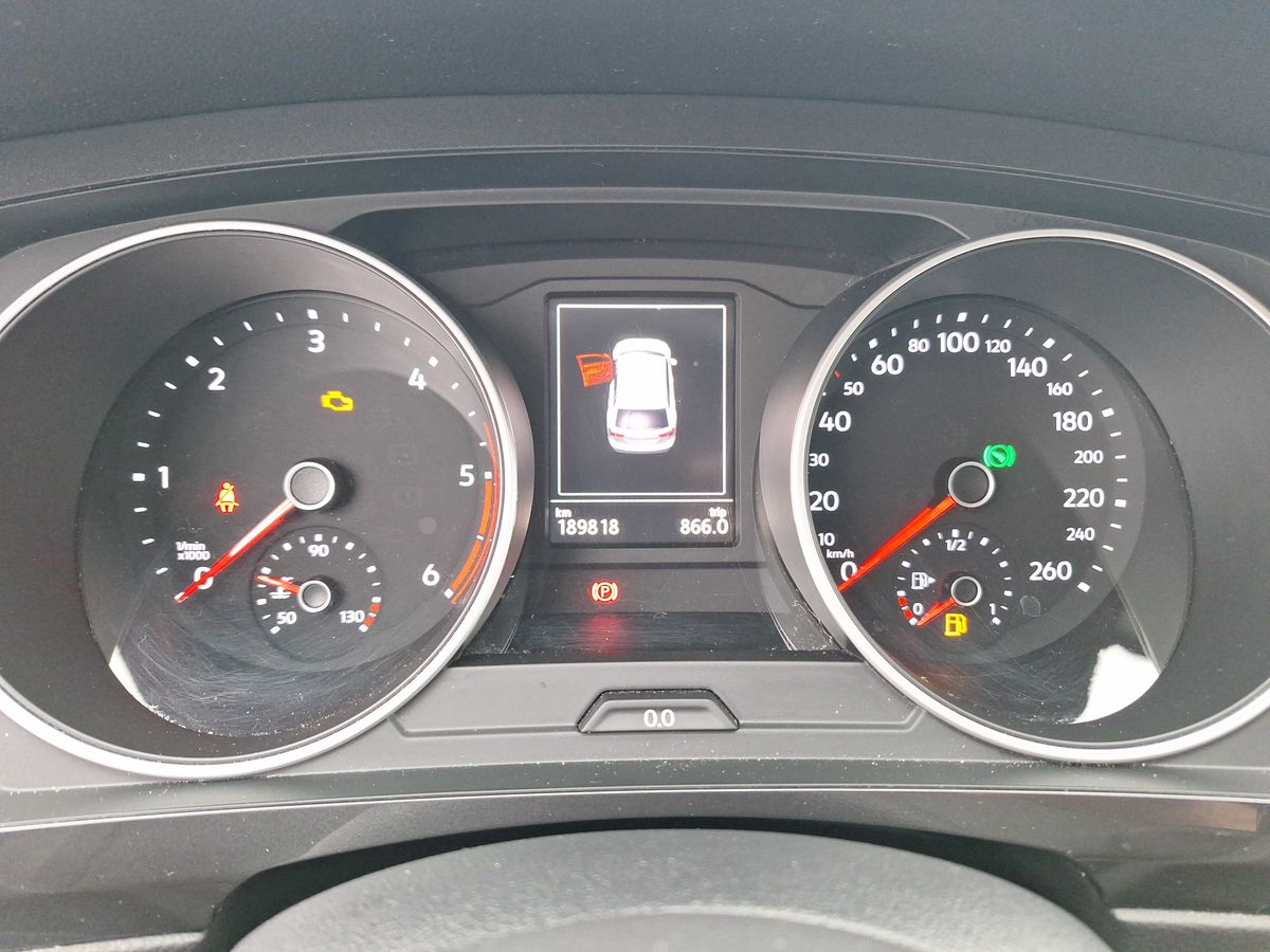 Volkswagen Tiguan 2016 — photo 13
