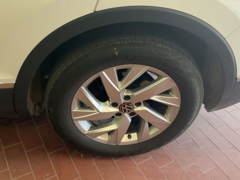 Volkswagen Tiguan 2.0 TDI Elegance 4Motion 2021 – снимка 5