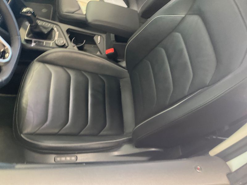 Volkswagen Tiguan 2.0 TDI Elegance 4Motion 2021 – снимка 23