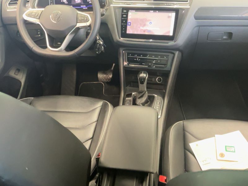 Volkswagen Tiguan 2.0 TDI Elegance 4Motion 2021 – снимка 18