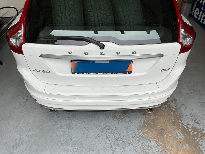 Volvo XC60 2.0 D4 Summum 2WD 2015 – снимка 45