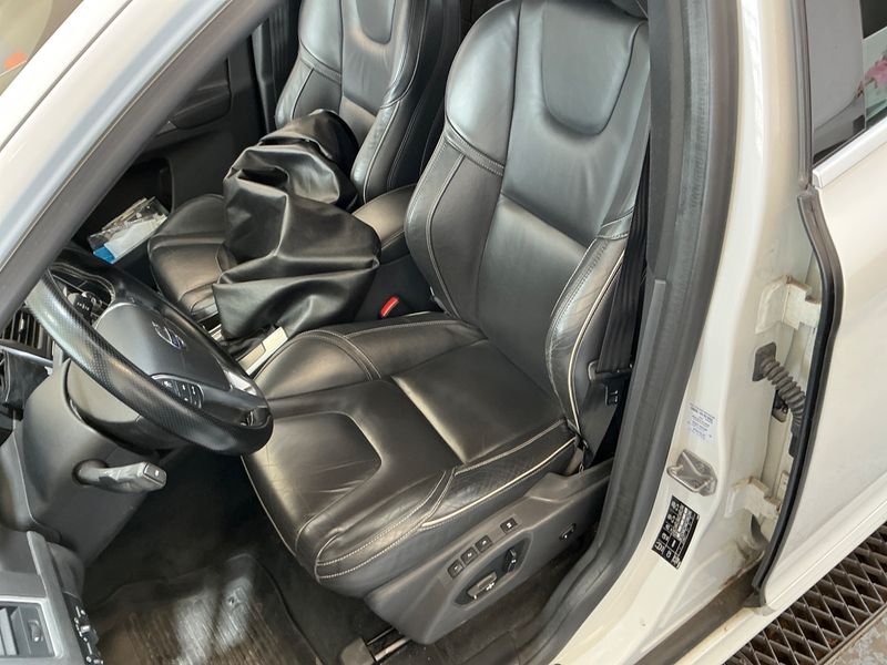 Volvo XC60 2.0 D4 Summum 2WD 2015 – снимка 28