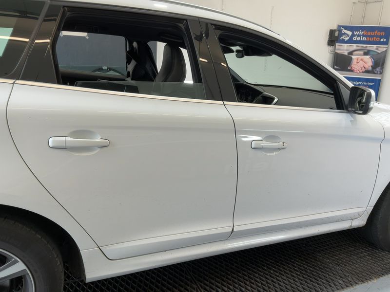 Volvo XC60 2.0 D4 Summum 2WD 2015 – снимка 10