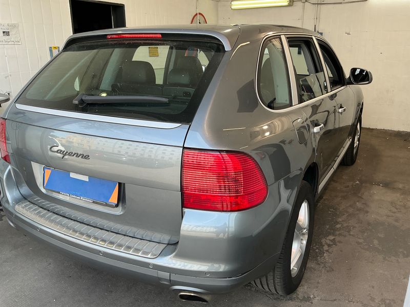 Porsche Cayenne 3.2 — zdjęcie 2