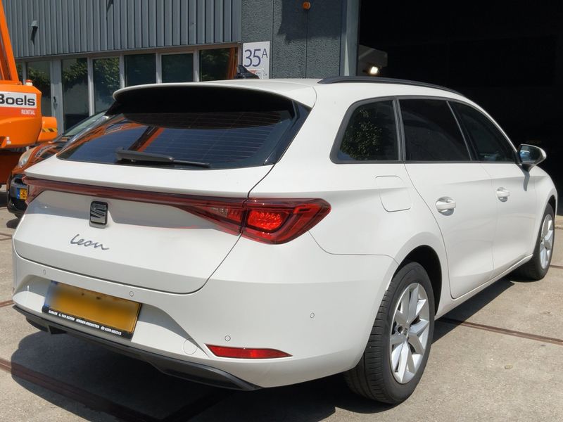 Seat Leon 1.0 TSI Style 2023 – снимка 8