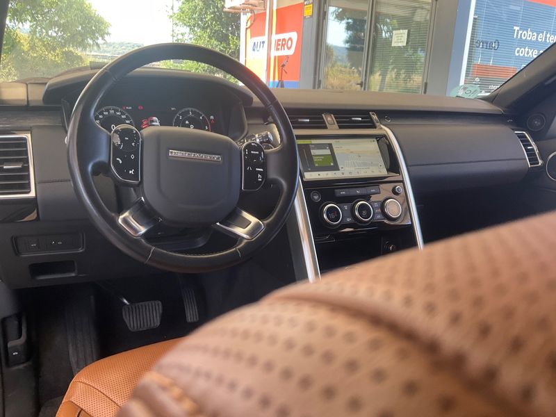 Land Rover Discovery 5 3.0 SD V6 HSE — zdjęcie 12