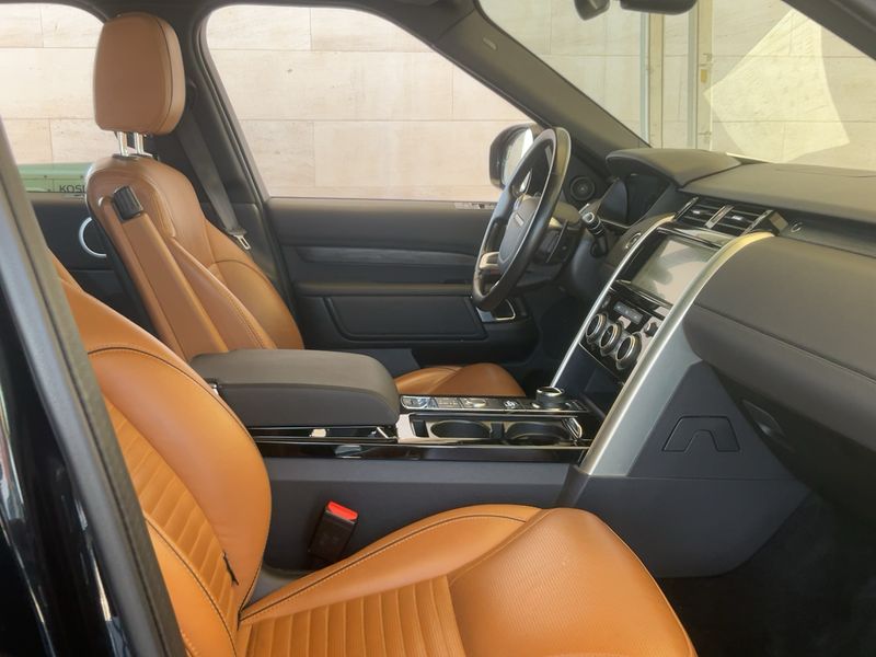 Land Rover Discovery 5 3.0 SD V6 HSE — zdjęcie 11