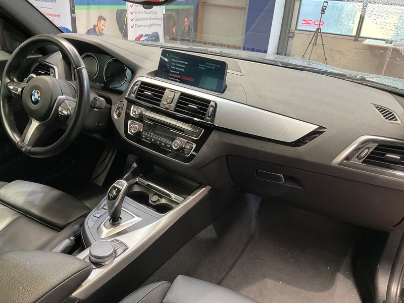 BMW 1er M140i Special Edition photo BMW 1er M140i Special Edition