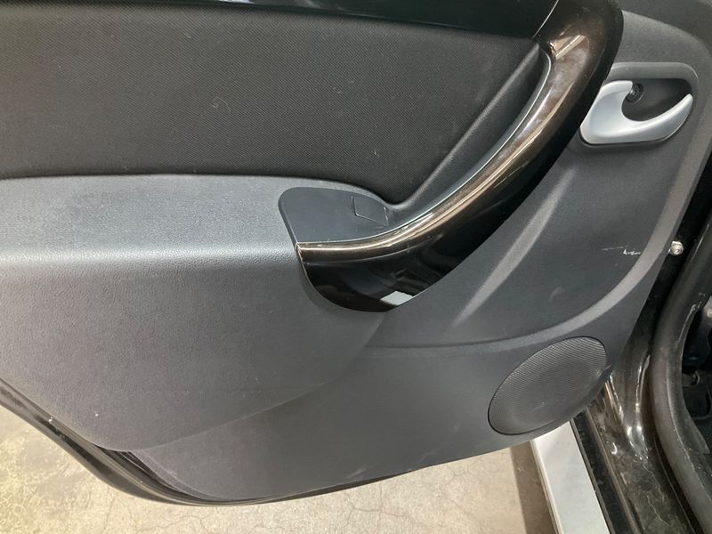 Dacia Duster 1.5 dCi Prestige 4x4 2012 – снимка 24