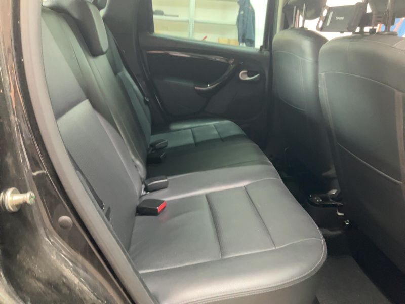 Dacia Duster 1.5 dCi Prestige 4x4 — zdjęcie 14