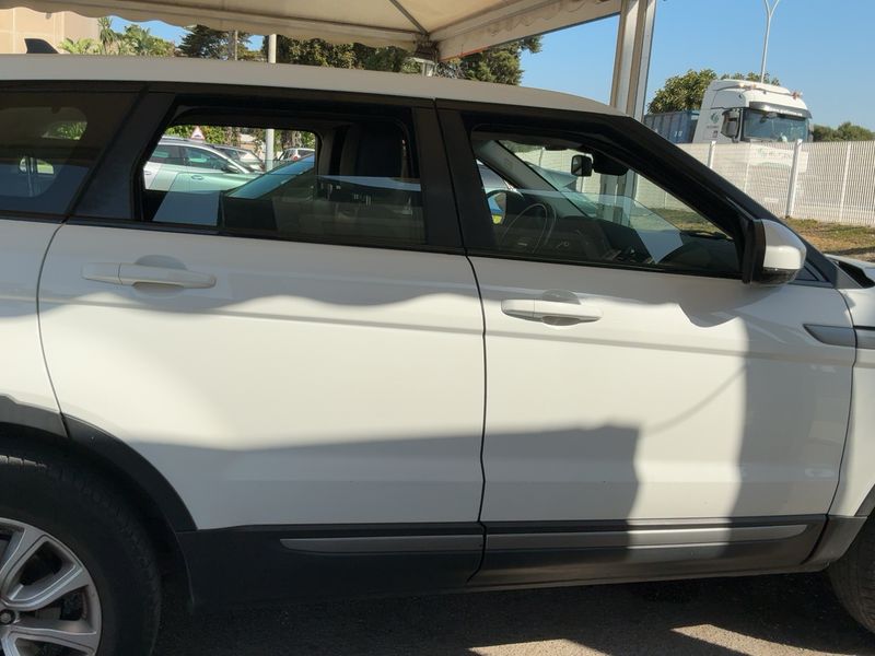 Land Rover Evoque 2.0 Td4 SE 2016 – снимка 10