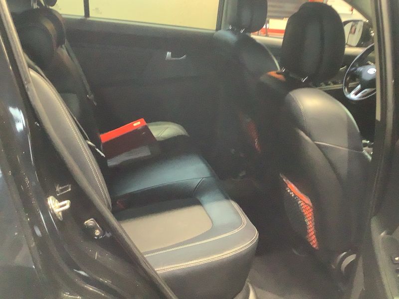 Kia Sportage 1.6 GDI Spirit 2WD — zdjęcie 14