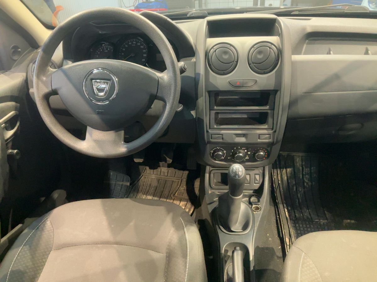 Dacia Duster 2016 — photo 18