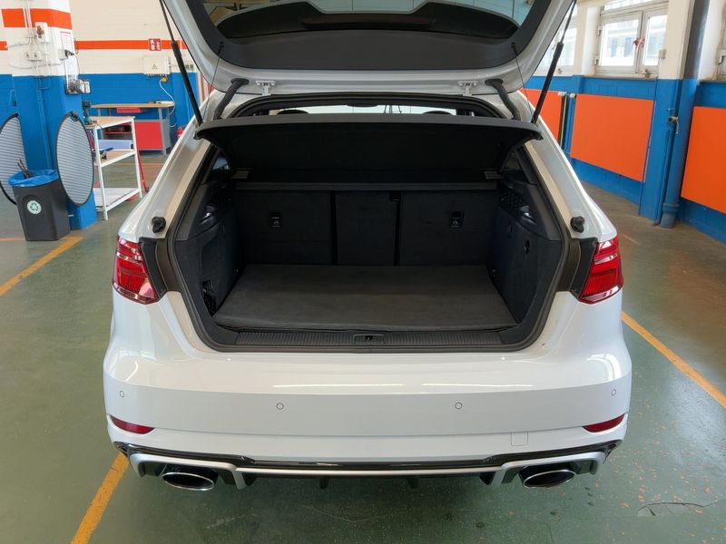 Audi RS 3 Sportback 2.5 TFSI quattro — zdjęcie 10