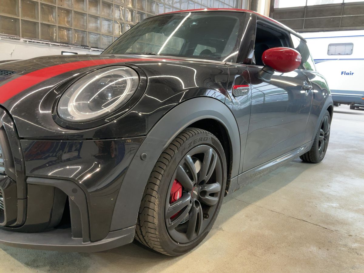 MINI John Cooper Works Trim
