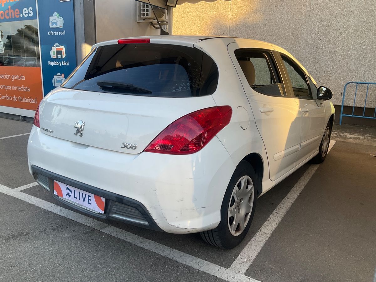 Peugeot 308 1.4 VTi Envy