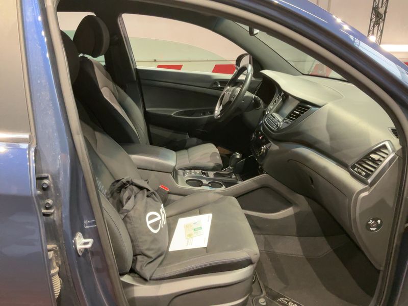 Hyundai Tucson 1.6 TGDI Passion + 2WD 2018 – снимка 17