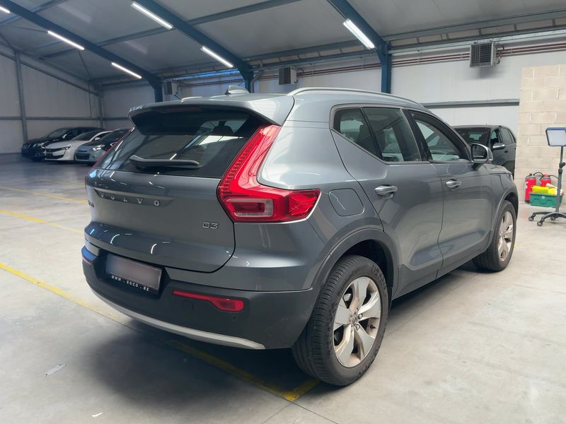 Volvo XC40 2.0 D3 Momentum 2WD — zdjęcie 6