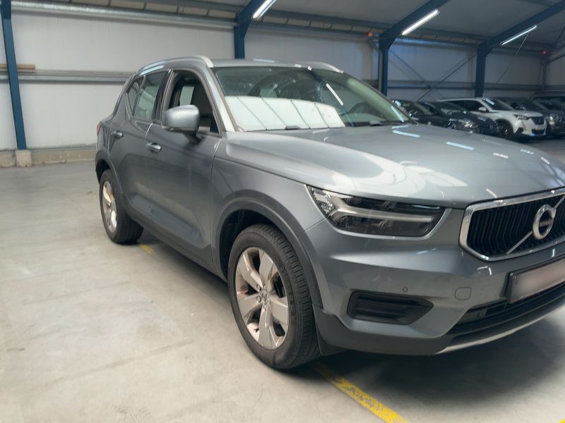 Volvo XC40 2.0 D3 Momentum 2WD — zdjęcie 8