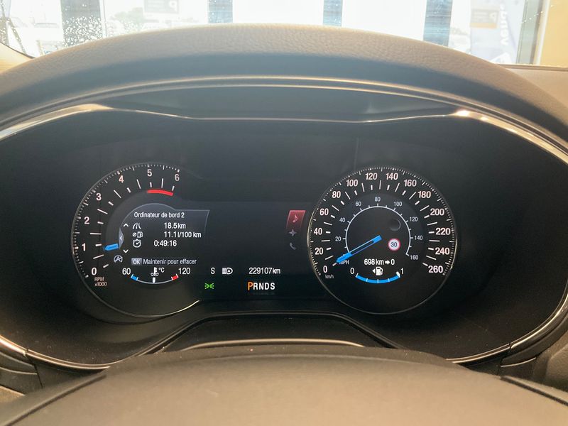 Ford Mondeo 2.0 TDCi Titanium 2015 – снимка 18
