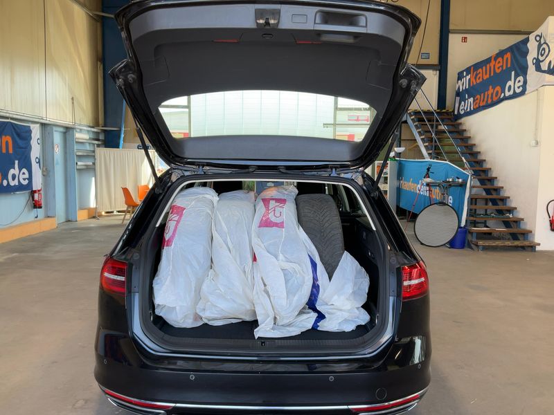Volkswagen Passat 2.0 TDI Highline BlueMotion Tech — zdjęcie 10