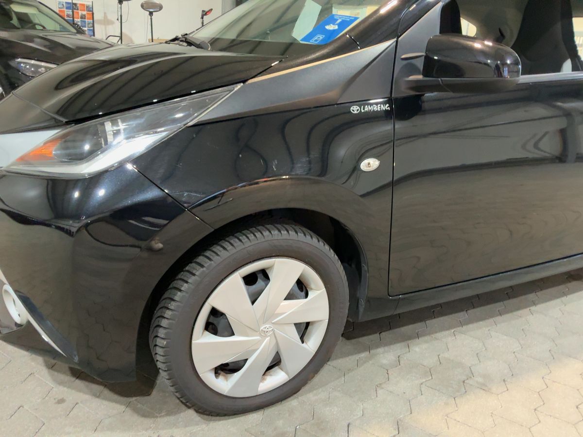 Toyota Aygo 1.0 X-Play Touch