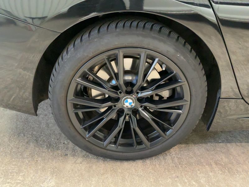 BMW 3er 330e xDrive M Sport 2022 – снимка 9
