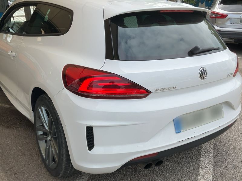 Volkswagen Scirocco 2.0 TSI R-Line BlueMotion Tech — zdjęcie 3