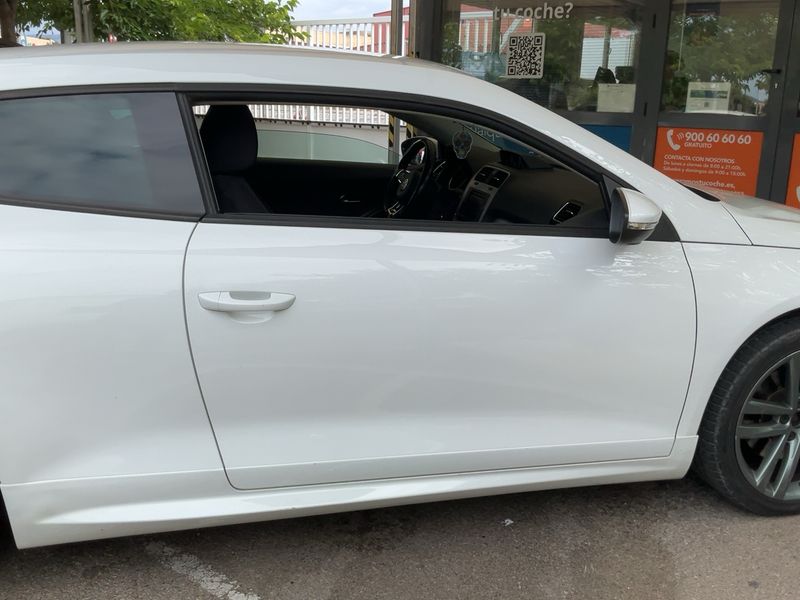 Volkswagen Scirocco 2.0 TSI R-Line BlueMotion Tech — zdjęcie 7
